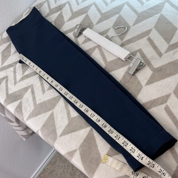 SPANX Look at Me Now High Waisted Seamless Leggings Port Navy size Large - Picture 9 of 10